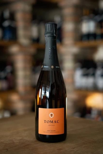 Tomac Pjenušac Amfora, Vinarija Tomac